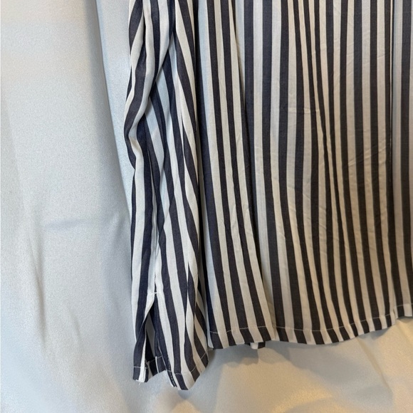 Black and White Striped Women's Top - Picture 7 of 14